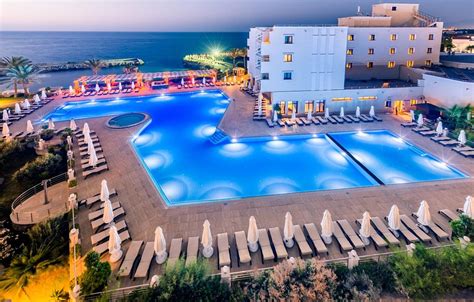 Kıbrıs ta otel fiyatları